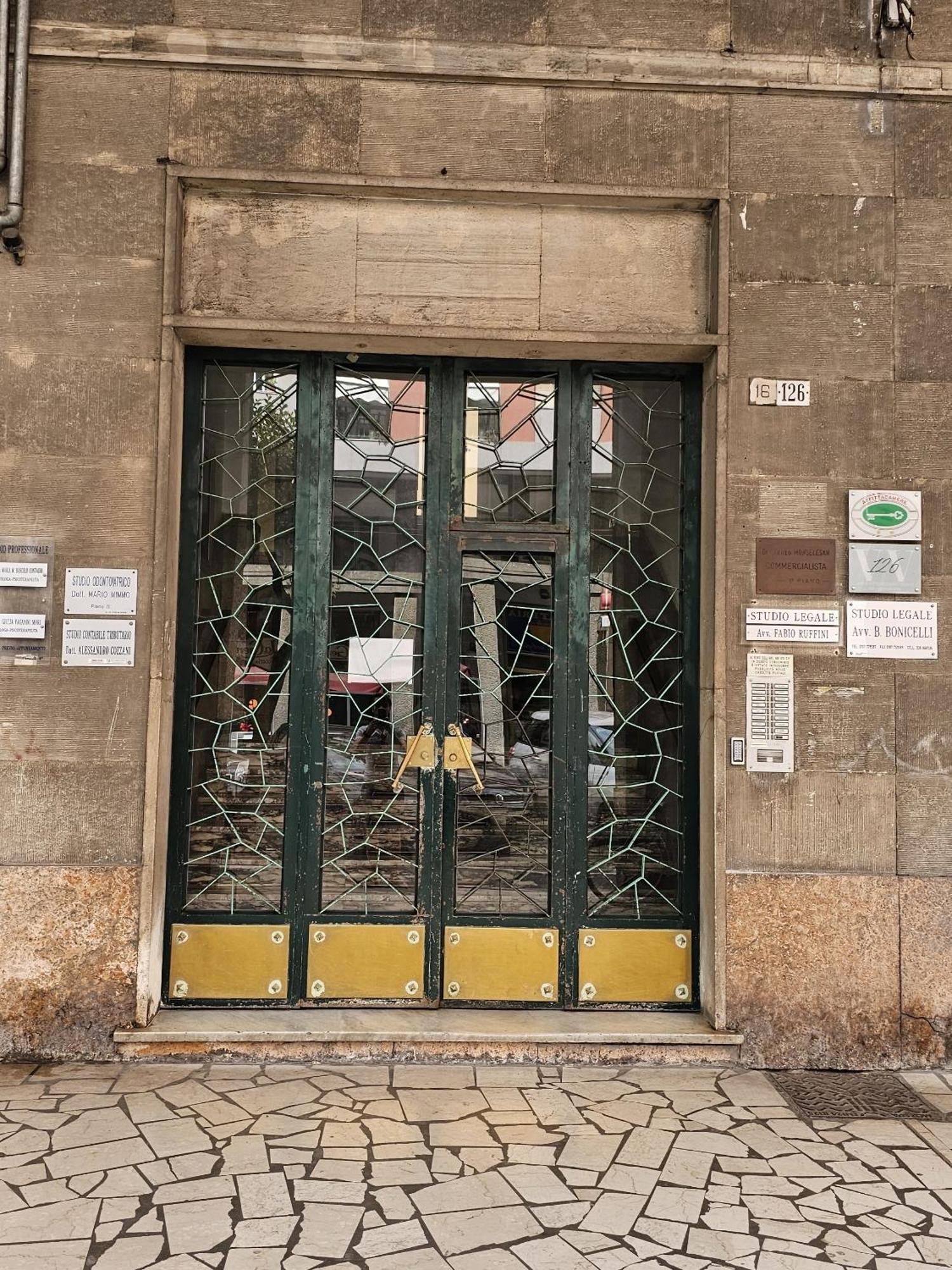 مبيت وإفطار لا سبيتسْيا Vittorioveneto126 المظهر الخارجي الصورة